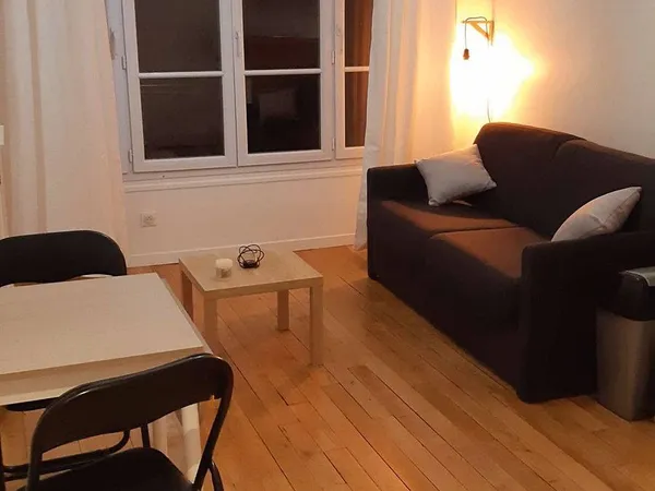 Loue appartement 17m² Paris 18ème 