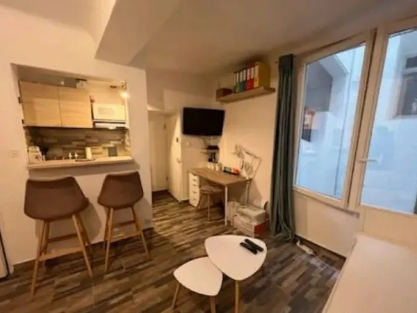 Beau studio meublé 20m² rénové 