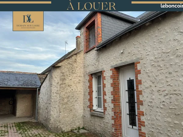 Maison T3 avec grande cour, appentis et cave 