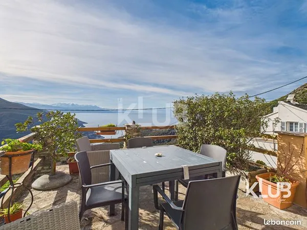 Maison 10 pièces 107 m² 