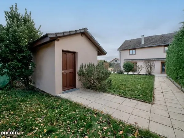 Appartement 8 pièces 167 m² 