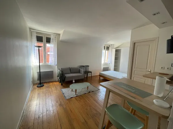Appartement * 1 pièces * 26 m2 * 31000 TOULOUSE * 575 EUR * 20 