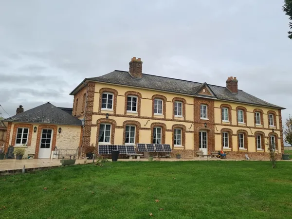 Maison 10 pièces 285 m² 