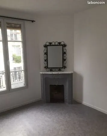 Studio 1 pièce 19 m² 