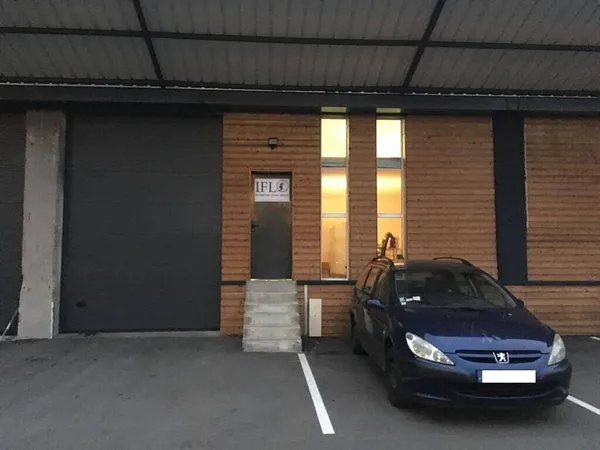Entrepôt 410 m² 