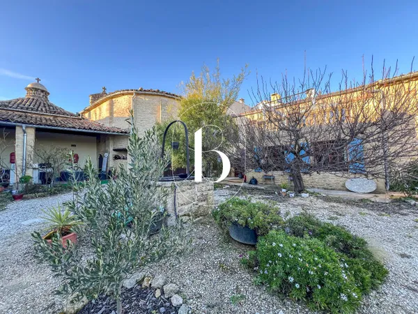Maison Vente Uzès 6p 185m² 535000€