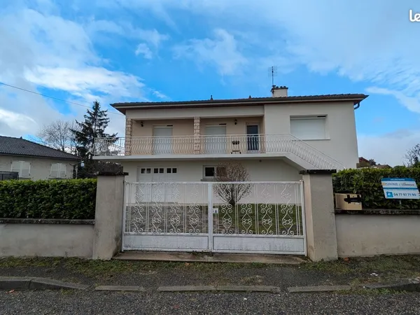 Charmante maison avec garage à Montbrison 