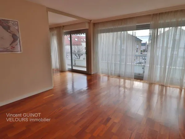 Appartement 5 pièces 99 m² 