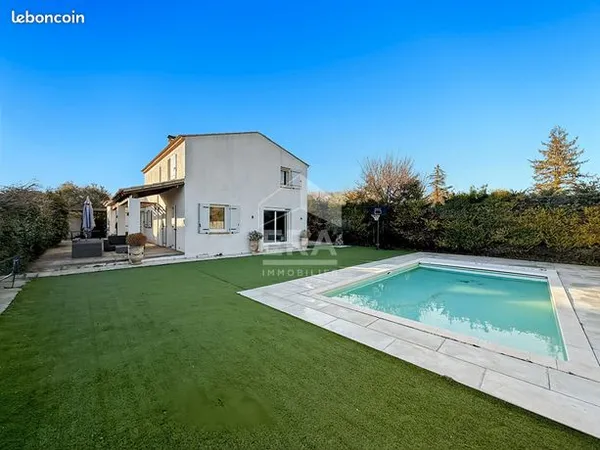 Maison 5 pièces 145 m² 