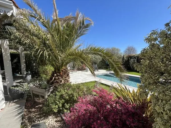 Contemporaine de 5 pièces principales 