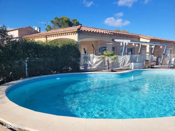 Maison contemporaine 6 pièces - 133 m² avec piscine et garage - Les Matelles (10 min de 