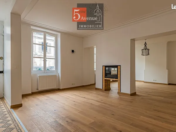 Maison 7 pièces 198 m² 
