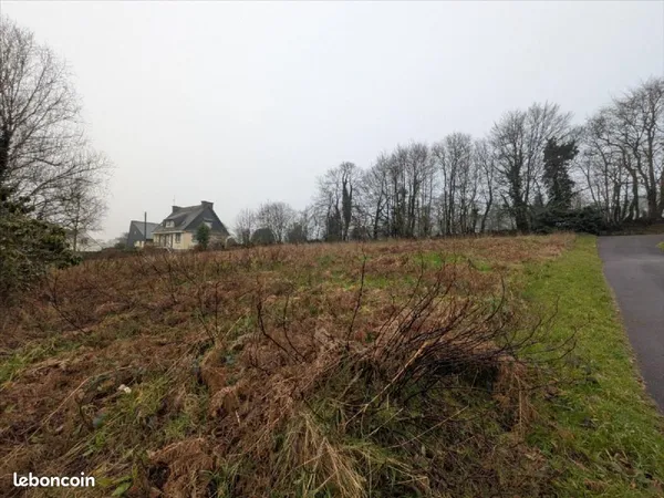 Terrain 2200 m² Querrien 