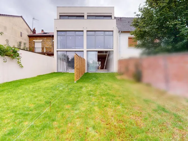 2 MAISONS D'ARCHITECTE MITOYENNES, AVEC DPE A, JARDIN, BALCON 