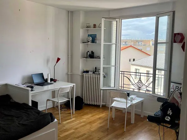 Studio 1 pièce 27 m² 