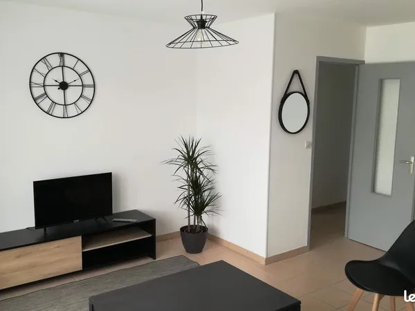 1 CH se libère dans colocation pour 3 filles 