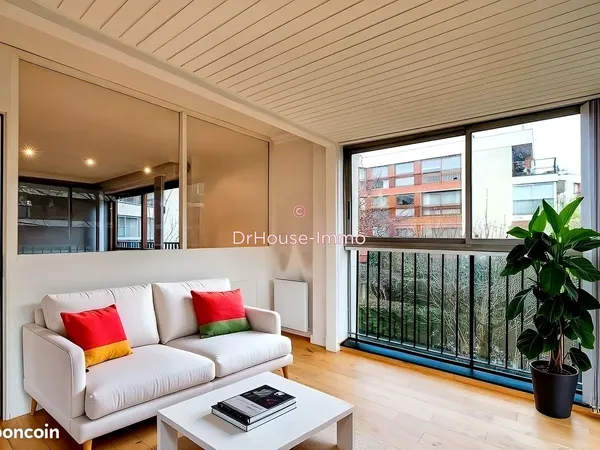 Appartement 4 pièces 81 m² 