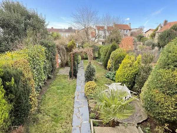 Maison 5 pièces 70 m² 
