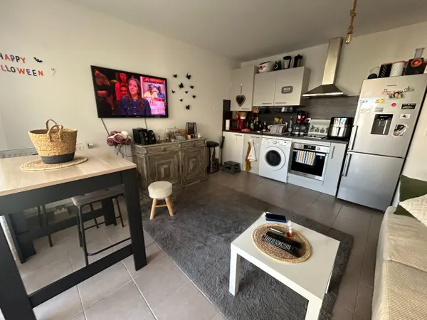 Appartement T2 dans une Résidence Récente avec Parking 