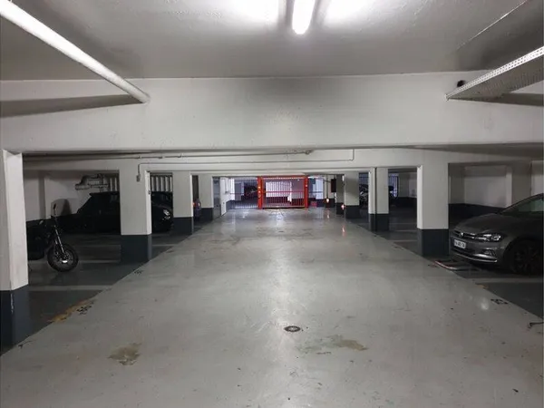 Parking 17 m² 