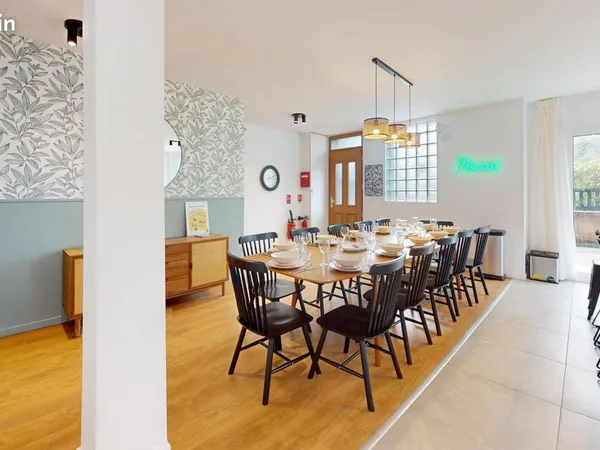 Appartement 1 pièce 261 m² 