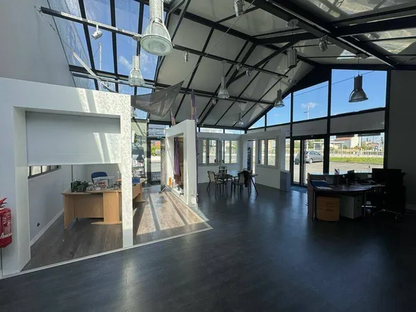 Local d'activité 550 m² 