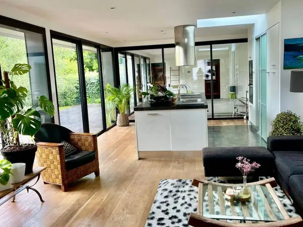 Maison 6 pièces 260 m² 