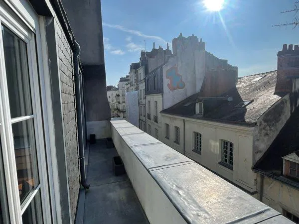 T3 meublé - refait à neuf - hyper centre 