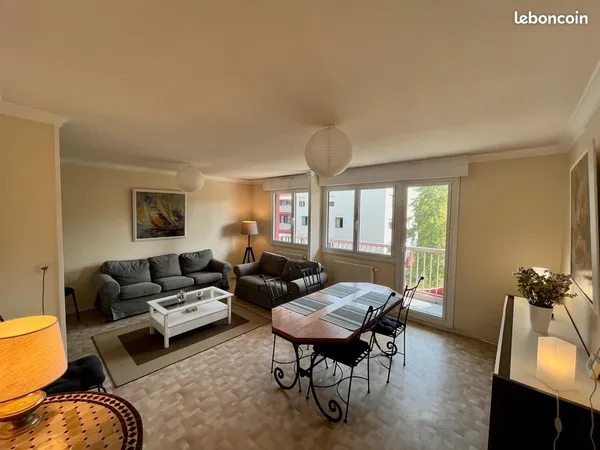 Appartement 5 pièces 500 Euros 