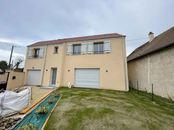 Gambais - Maison en coeur de village avec joli jardin 