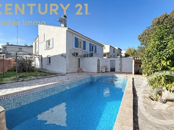 Maison 8 pièces 202 m² 