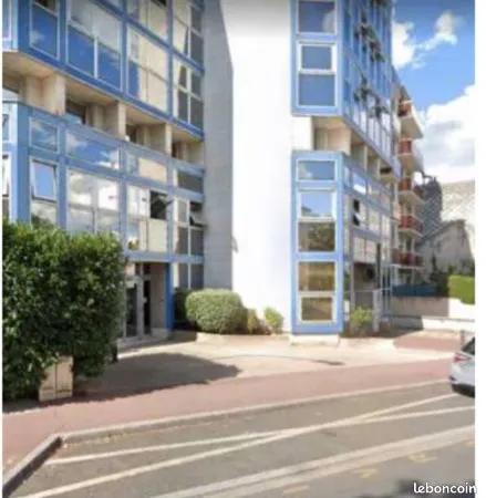 Bureaux 912 m² 