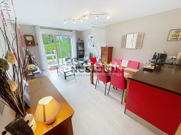 À vendre ! Appartement T3 en rez-de-jardin au coeur d'Ambon 