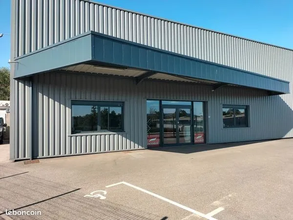 Bureaux 1 pièce 635 m² 
