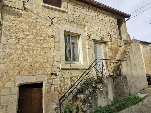 Maison Vente Saumur 2p 43m² 75000€