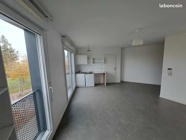 Studio meublé 30,6 m² - Résidence récente - DPE B - Parking 