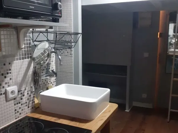 Studette , chambre PARIS 16 