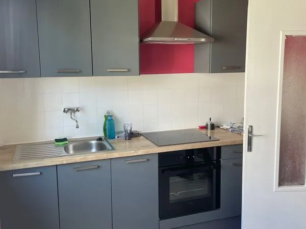 Appartement T3 64m2 a coté du cinéma, jardin public 