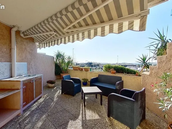 Bureau 3 pièces 73 m² 