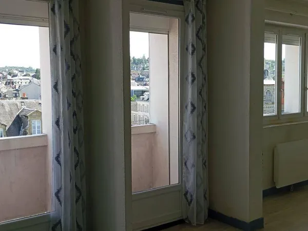 Studio 1 pièce 33 m² 
