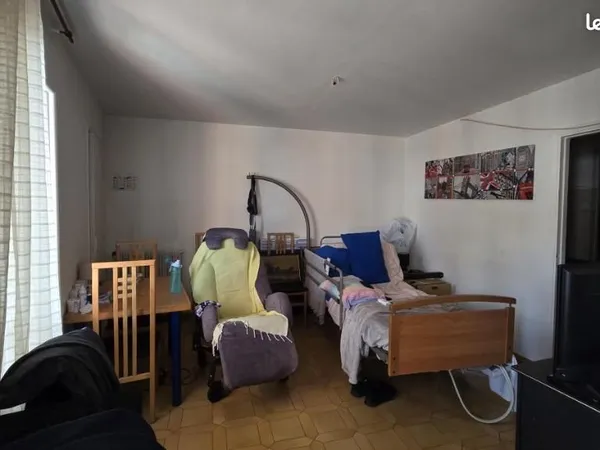 Studio 1 pièce 26 m² 