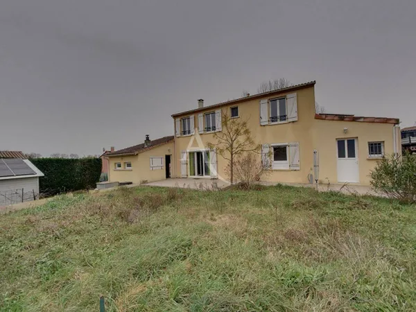 Maison 8 pièces 170 m² 
