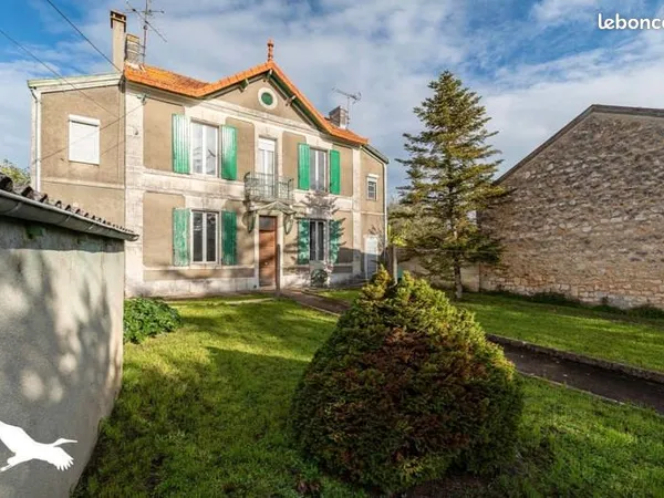Maison 5 pièces 105 m² 
