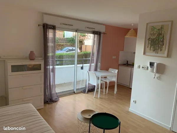 À louer studio 23 m2 secteur université 