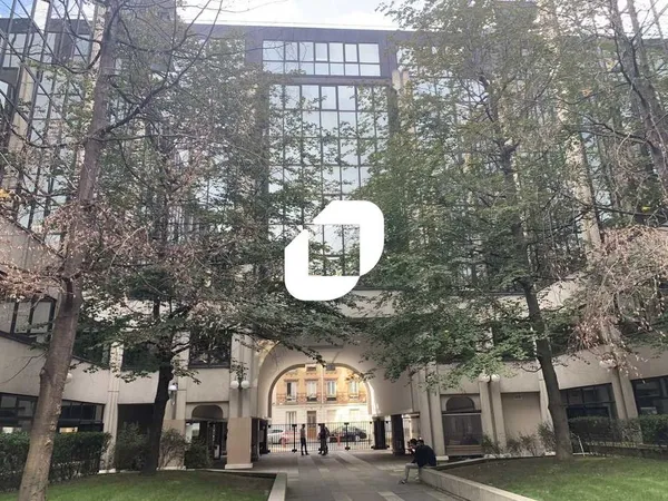 Bureaux - A VENDRE - 1 136 m² divisibles à partir de 182 m² 