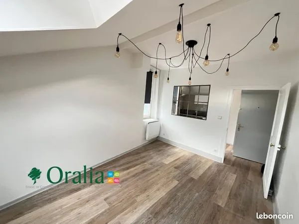 Location studio 21m² + 9m². Fontaine limite Grenoble 