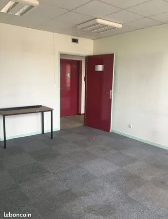 Bureau 129 m² 
