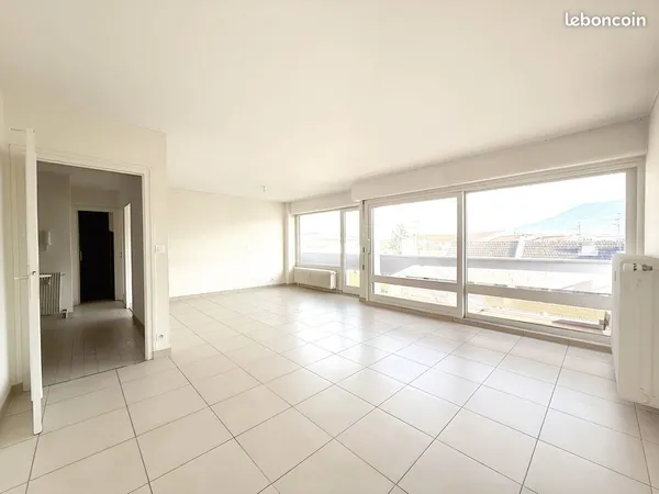 Appartement 3 pièces 84 m² 