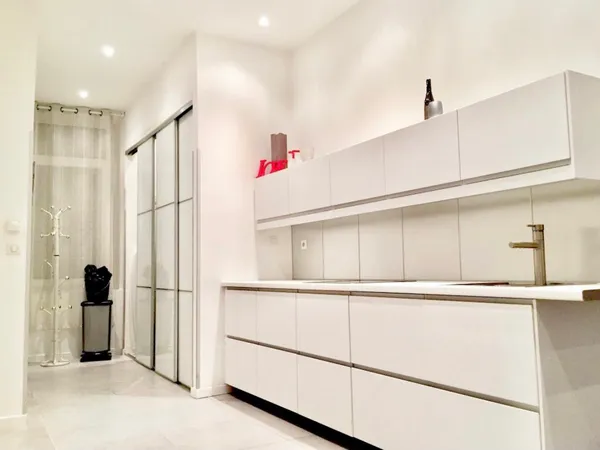 Loue appartement 91m² Cannes - Rue d'Antibes 