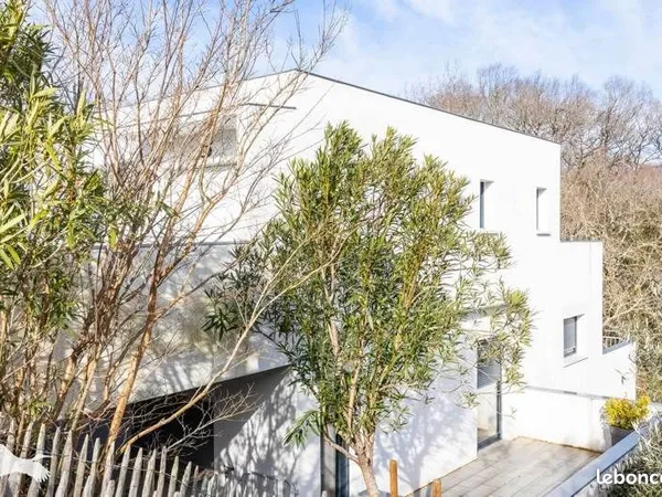 Maison 5 pièces 169 m² 